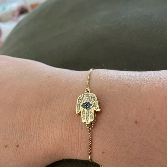 Bracelets - Picture 6 of 8